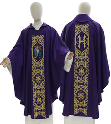 Gothic chasuble 588F