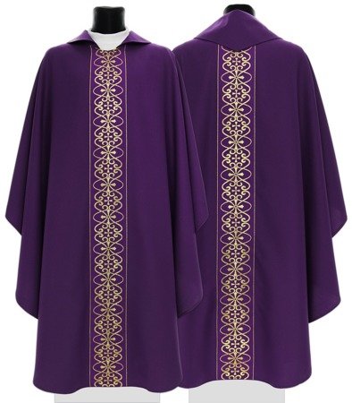 Gothic chasuble 057F