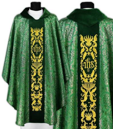 Gothic chasuble 522AZ14