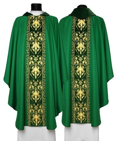 Gothic chasuble 557AZ