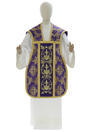 Roman chasuble "Crucifixion of Jesus" R918F9
