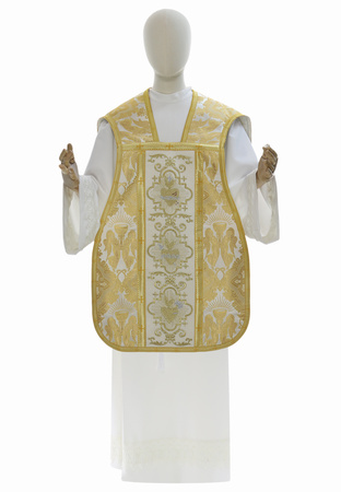 Roman chasuble "Heart of Jesus, Mary, Joseph" R822AK60