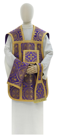 Roman chasuble RF8