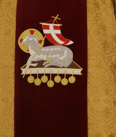 Gothic dalmatic D601AGC16